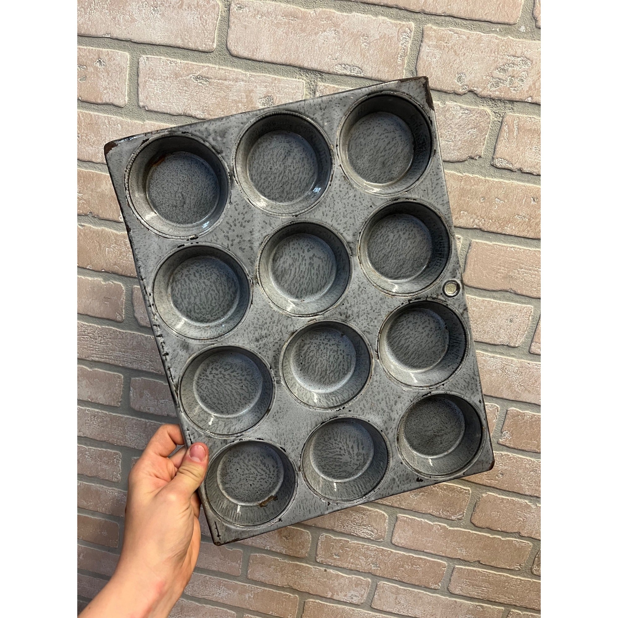 Antique Primitive Graniteware Enamelware Light Gray Muffin Pan / 12 Large Cup Tins / Farmhouse/ Kitchen Decor, Grey