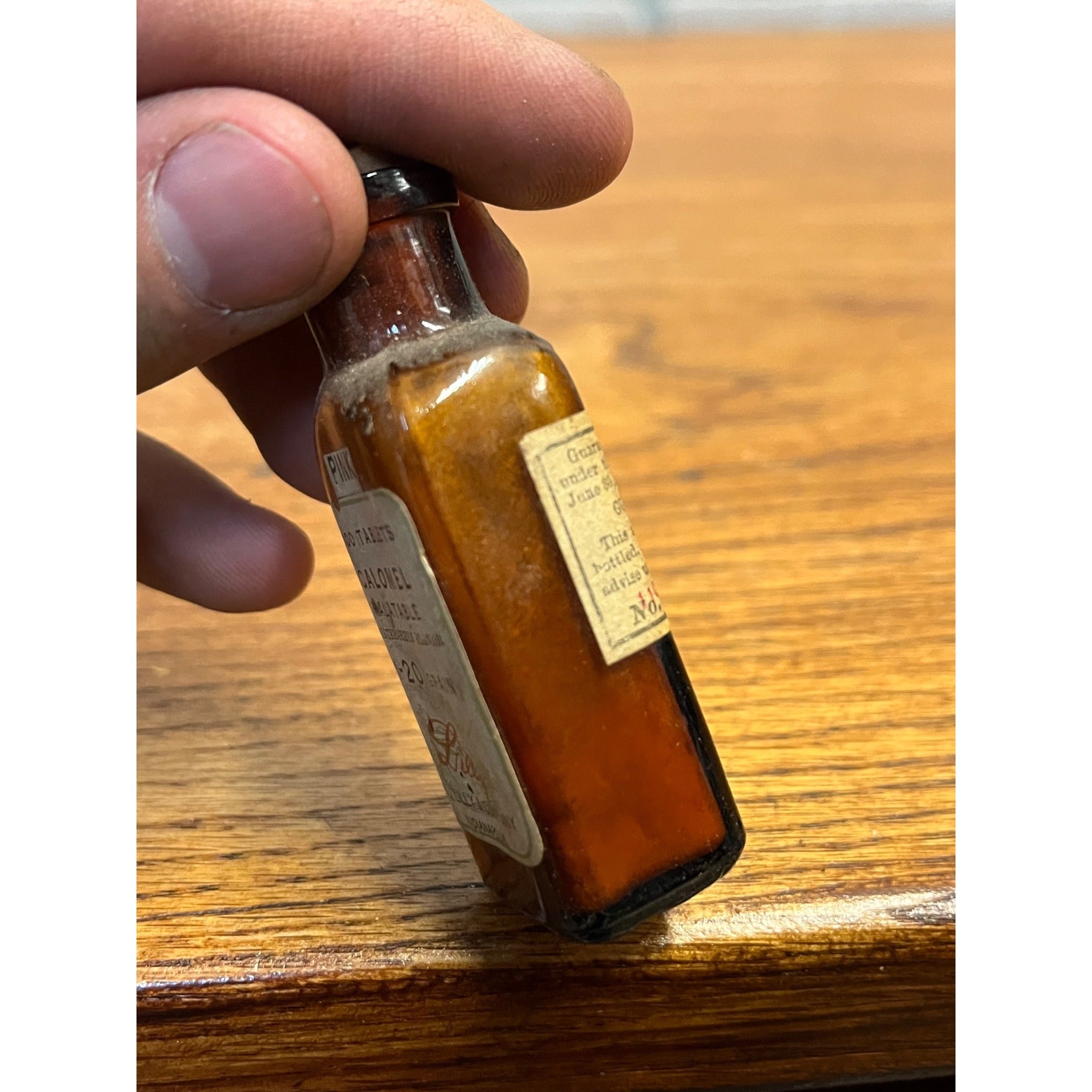 ANTIQUE ELI LILLY & CO. CALOMEL EMPTY MEDICINE BOTTLE COLLECTIBLE