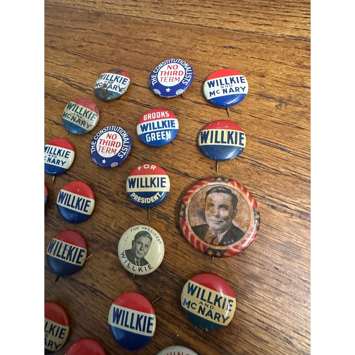 Vintage 1940 Wendell Willkie Huge Lot (22) Presidential Campaign Pins Buttons Originals