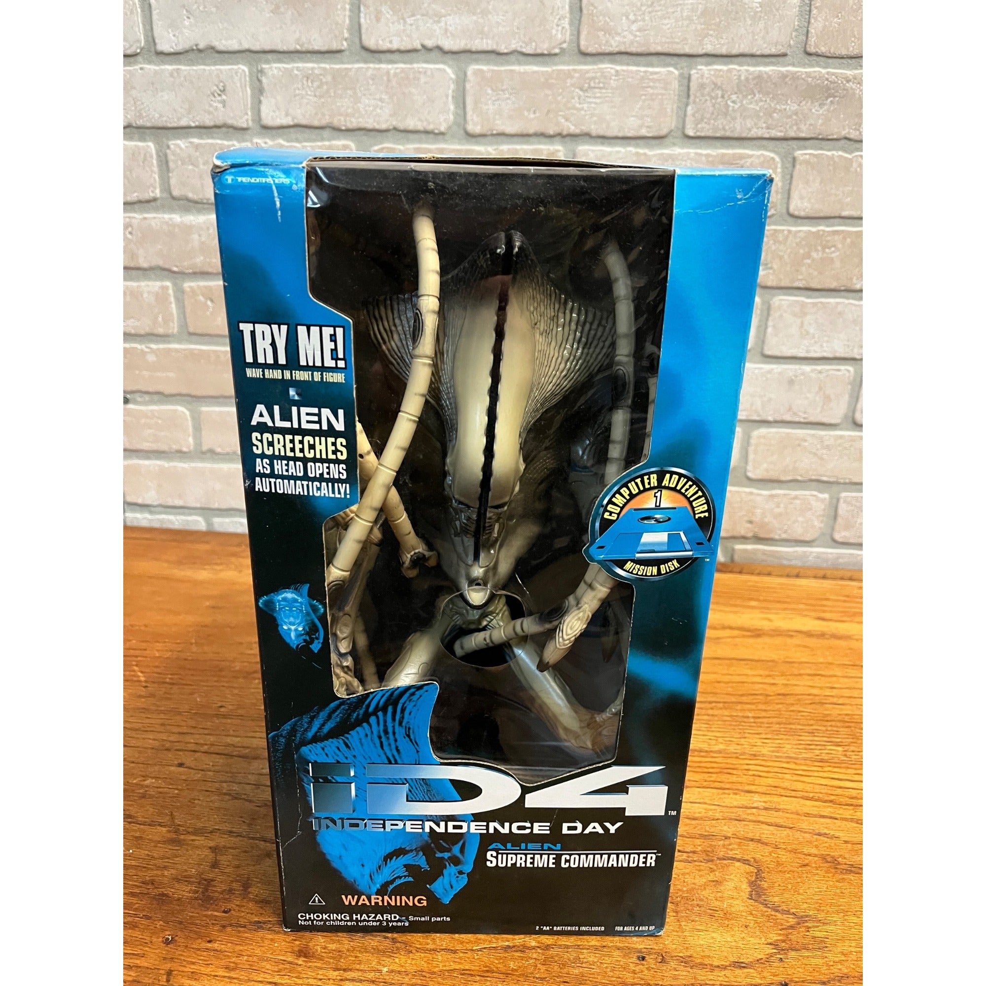 iD4 Independence Day Alien Supreme Commander 1996 Action Figure  NIB