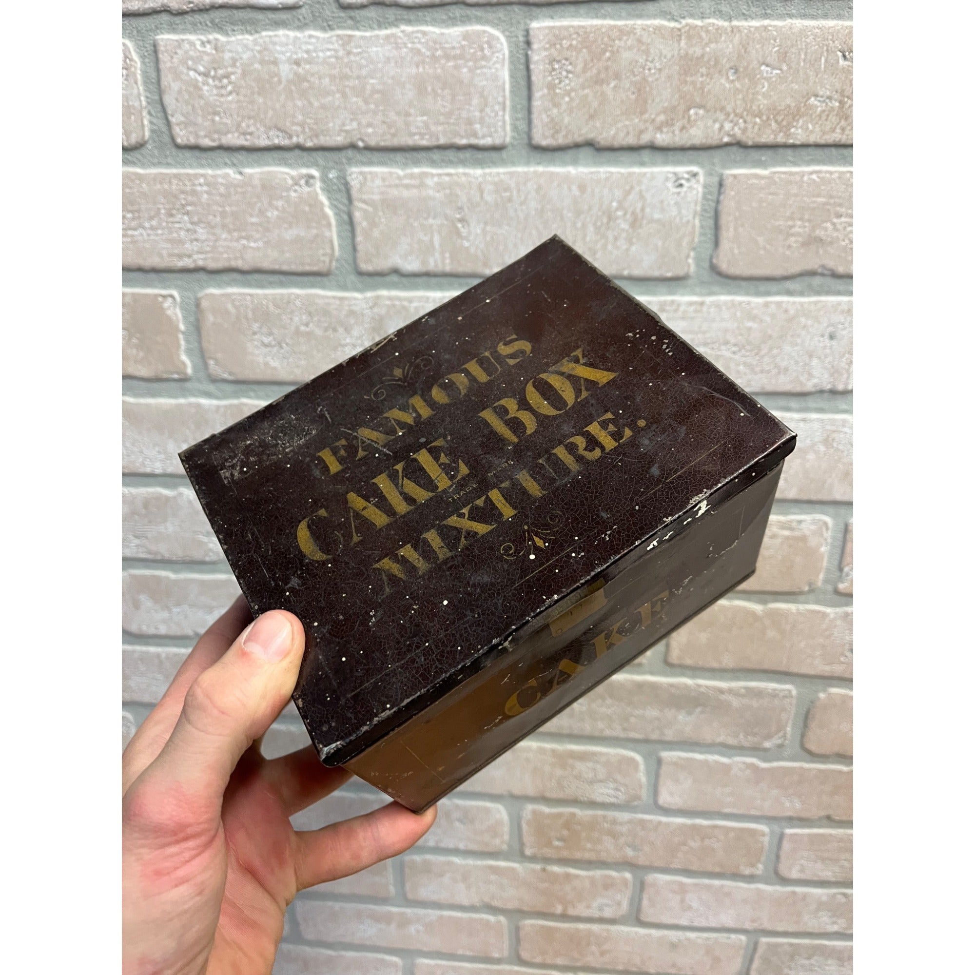 Antique 1890s Cake Box Mixture Tobacco Tin Leavitt & Peirce Cambridge Mass. Can
