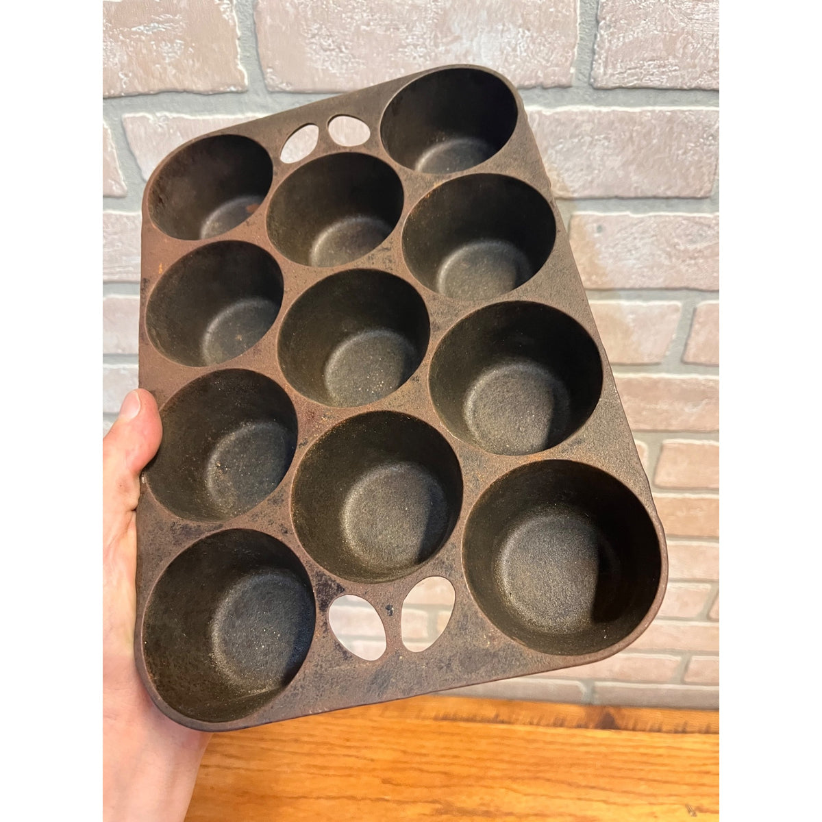 Griswold No.10 Cast Iron Popover Muffin Pan 949C Erie PA USA Vintage 11 Cup