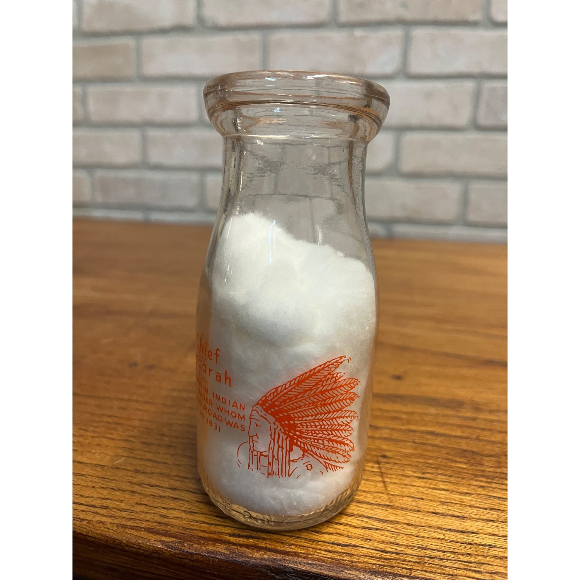 Vintage Decorah Farm Dairy West Bend Wis Half Pint Bottle WI Wisconsin Pyro