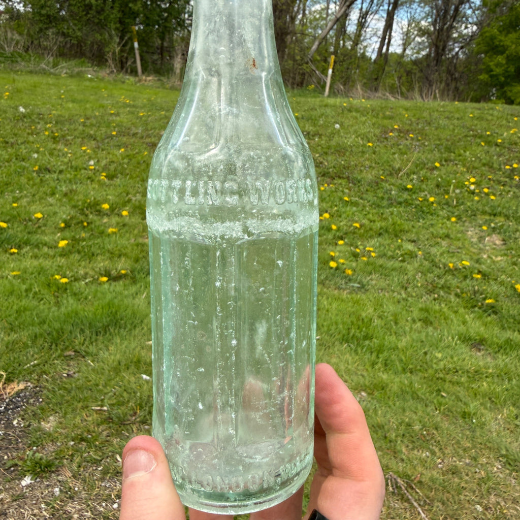 Vintage 1930s New London Bottling Works Soda Bottle Wisconsin