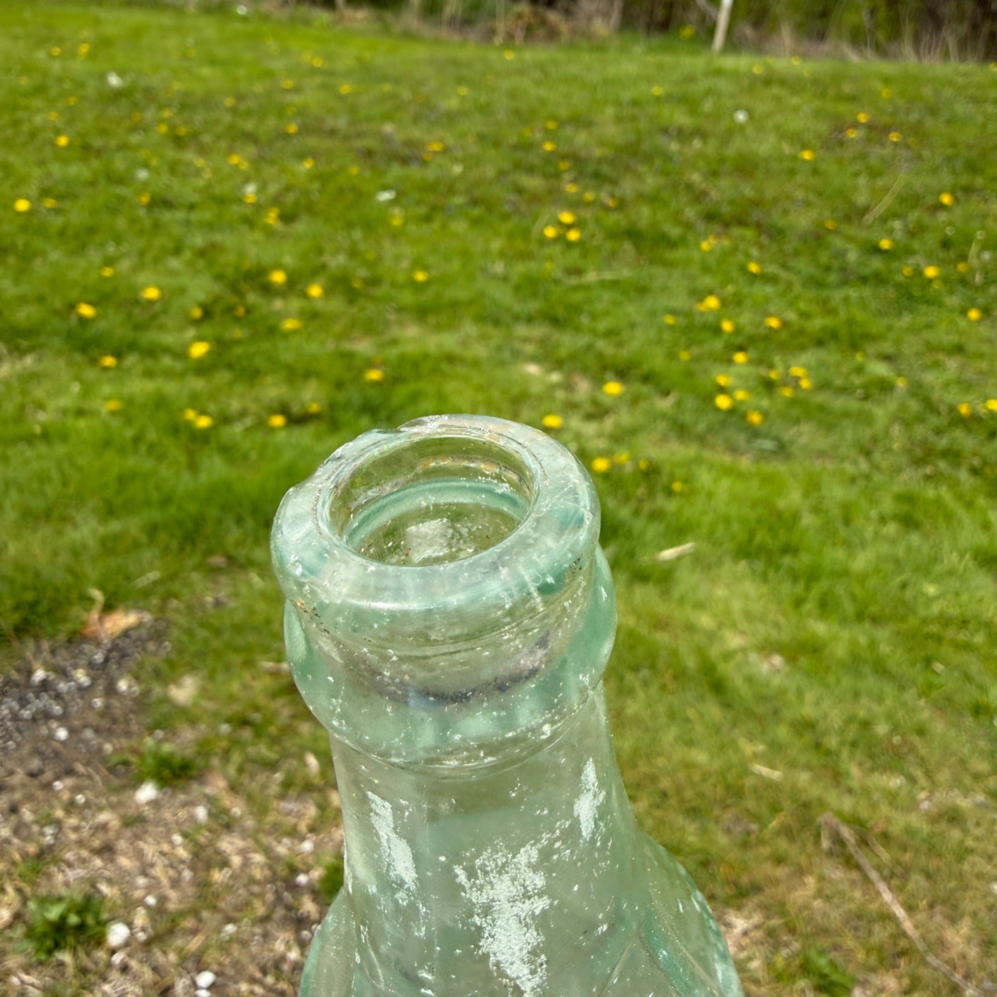 Vintage 1930s New London Bottling Works Soda Bottle Wisconsin