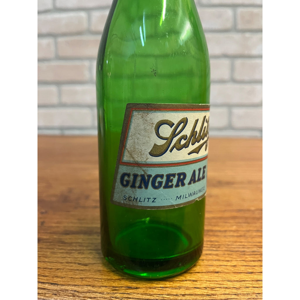 Vintage Schlitz Beer Ginger Ale Prohibition Soda Bottle Label Milwaukee WI 12oz
