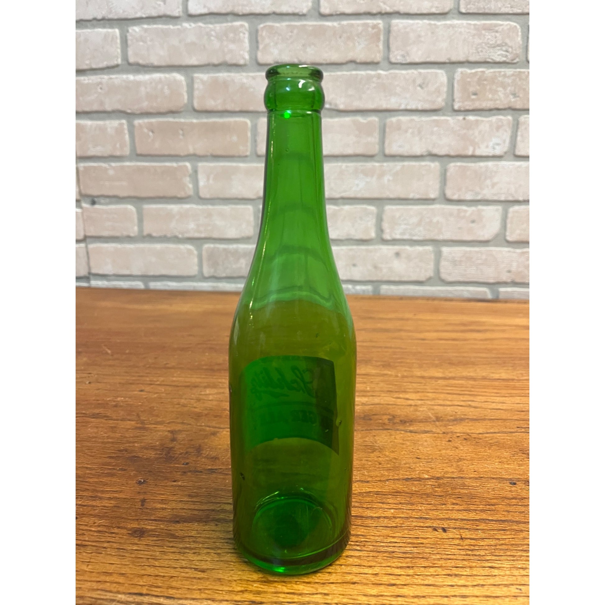 Vintage Schlitz Beer Ginger Ale Prohibition Soda Bottle Label Milwaukee WI 12oz