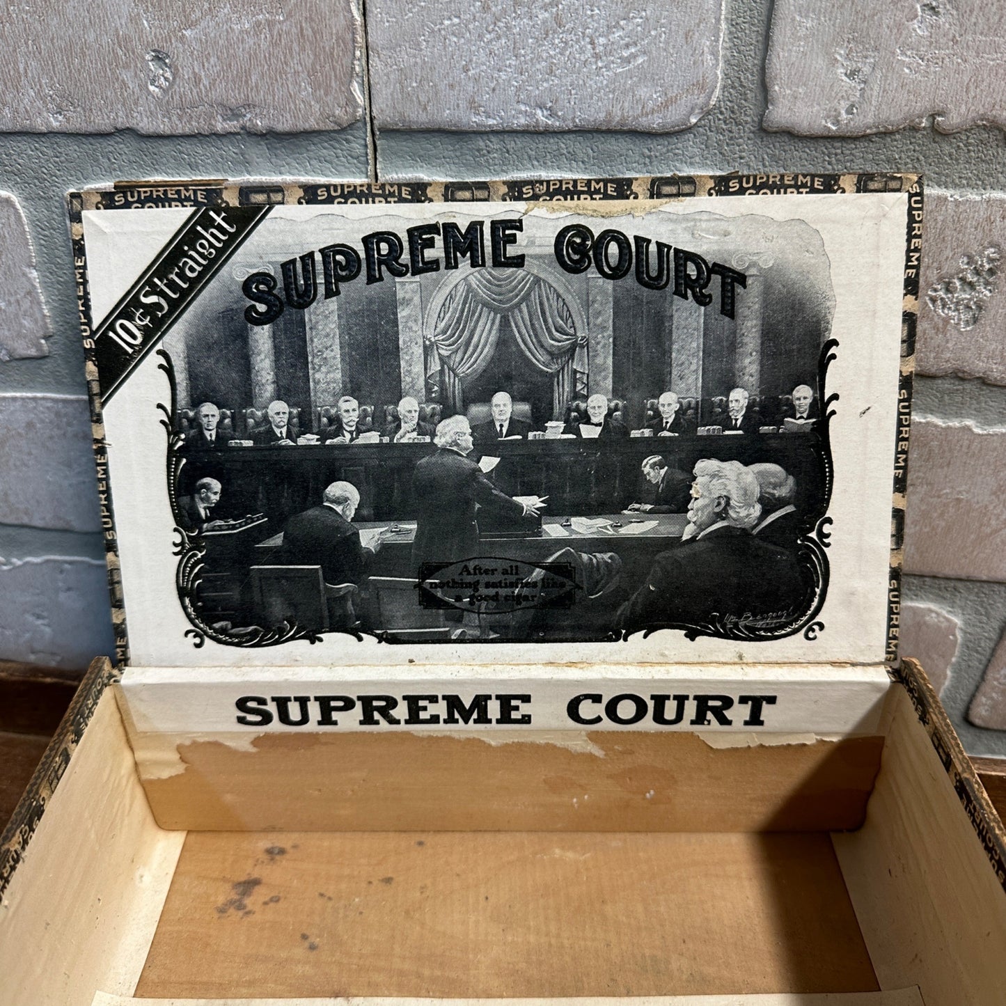 RARE Vintage Supreme Court Rothschilds Wooden Cigar Box Fond du Lac Wis