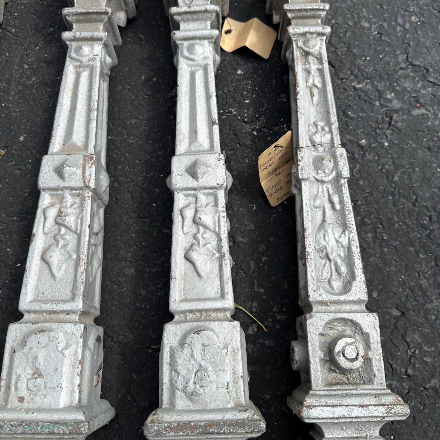 ANTIQUE 1800S CAST IRON FLAME FINIALS SHORT FENCE / HITCHING POSTS LOT (4) BOLLARDS