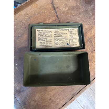 WW2 US ARMY JEEP VEHICLE EMERGENCY FIRST AID KIT METAL BOX MEDICAL EMPTY WWII