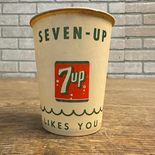 Vintage 7up Wave Border 9oz Soda Promotional Wax Paper Cup