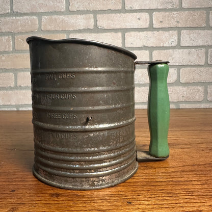 Vtg. Bromwell’s Metal Measuring Sifter 5 Cup With Green Handle