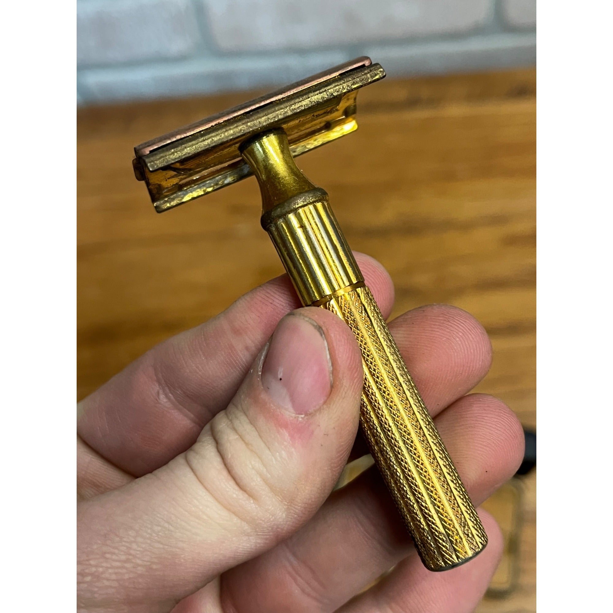 Vintage 1940's Gold Tech Gillette Fat Handle Safety Razor Case & Blade Holder