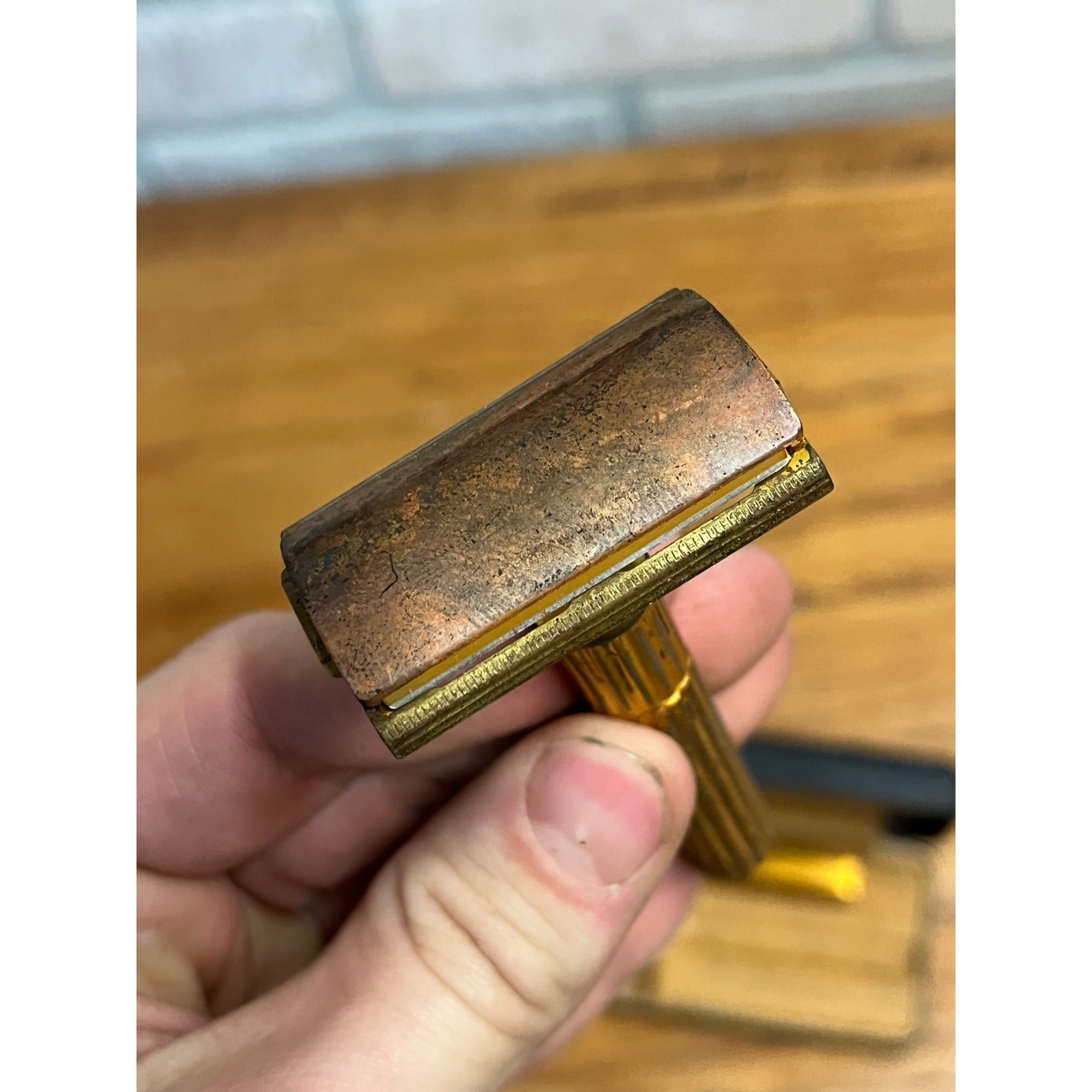 Vintage 1940's Gold Tech Gillette Fat Handle Safety Razor Case & Blade Holder