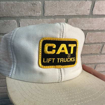 Vintage White Patch Caterpillar Cat Lift Trucks Mesh Snapback Hat Construction Trades