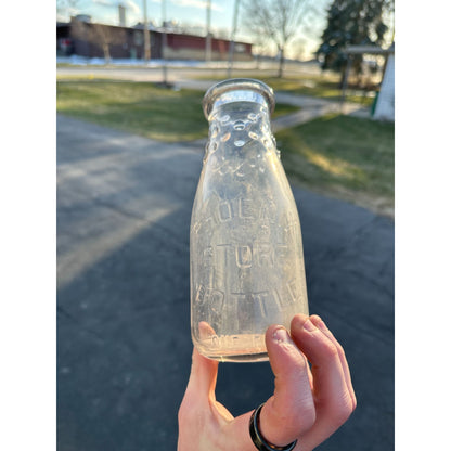 ANTIQUE PINT PHOENIX STORE MILK BOTTLE EMBOSSED HOBNAIL NATURES FINEST DAIRY