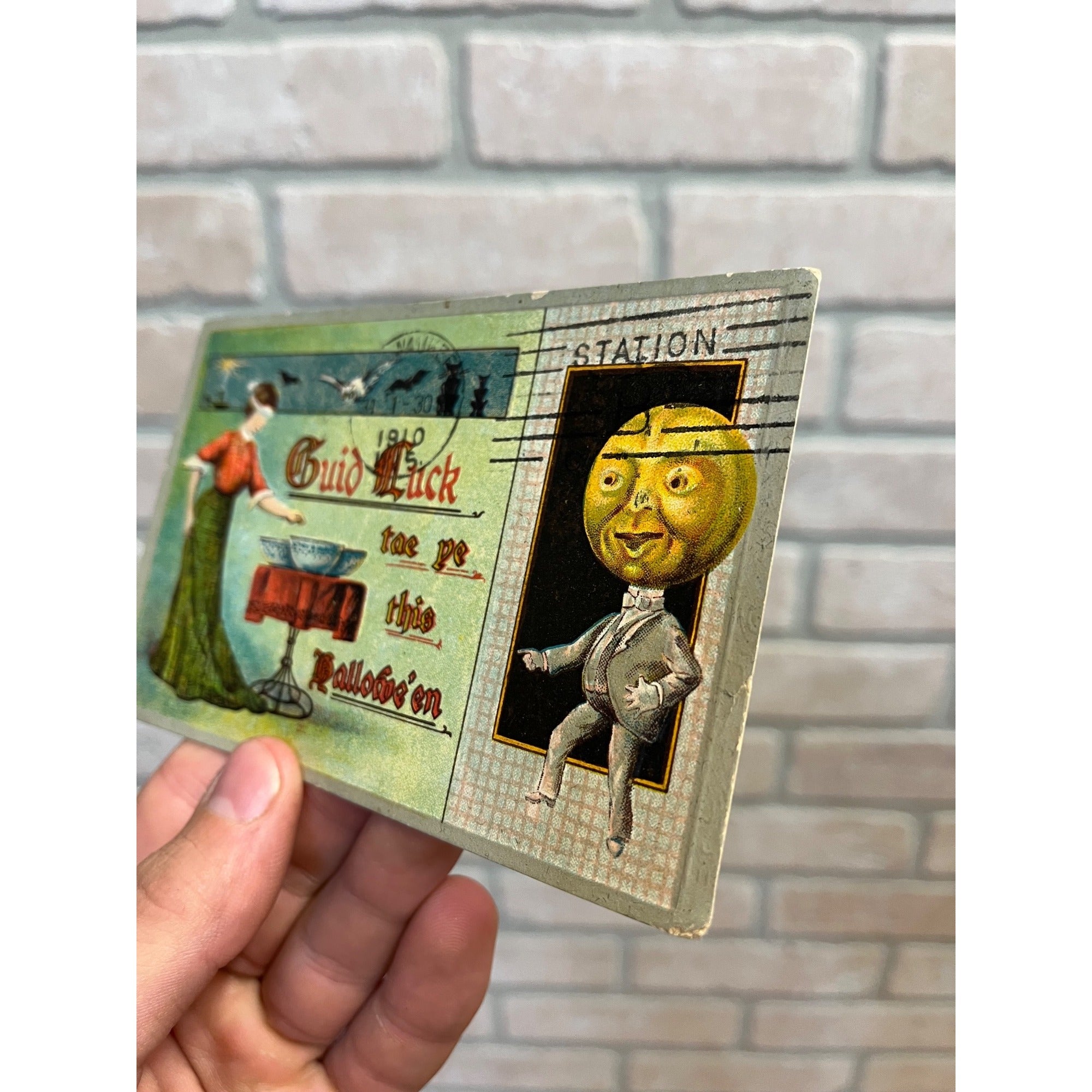 HALLOWEEN JOL Man & Blindfolded Gal vintage Gottschalk 2243 embossed Postcard