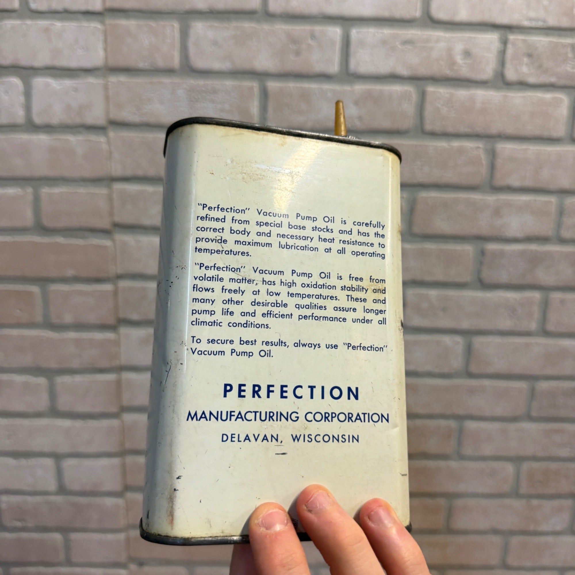 Vintage Perfection Vacuum Pump Oil Can One Quart Canco Size Delavan, Wisconsin