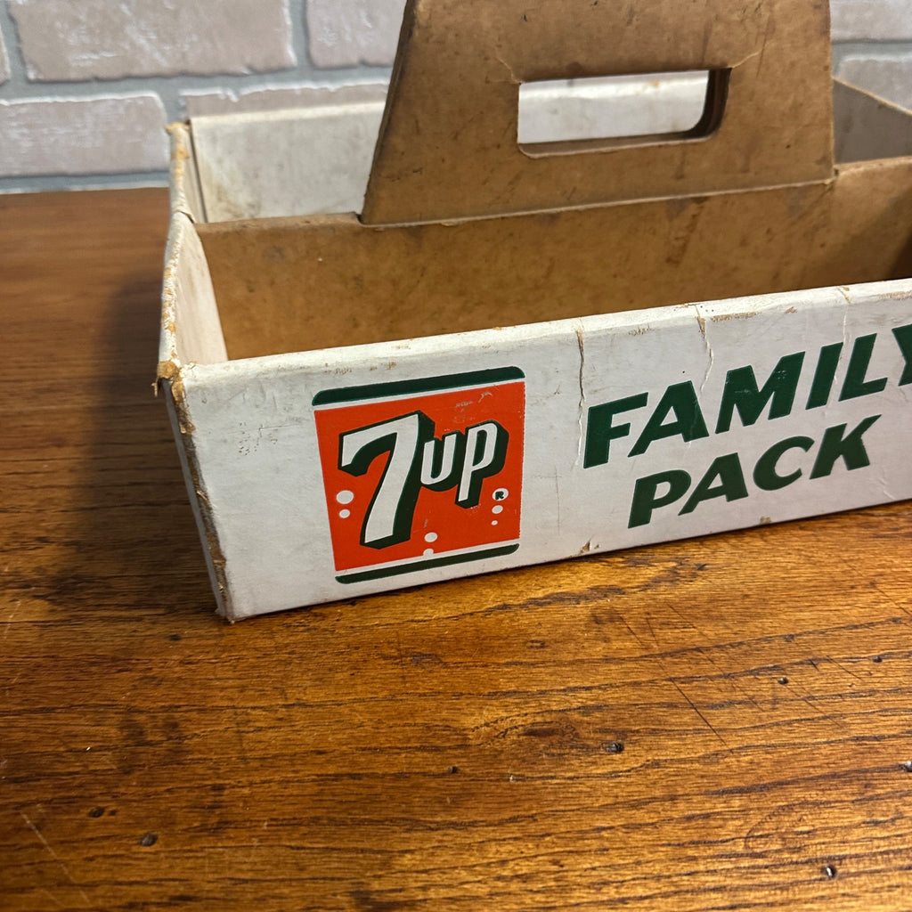 Vintage 7up Soda Bottle Family Pack Carrier Bottling Crate Cardboard
