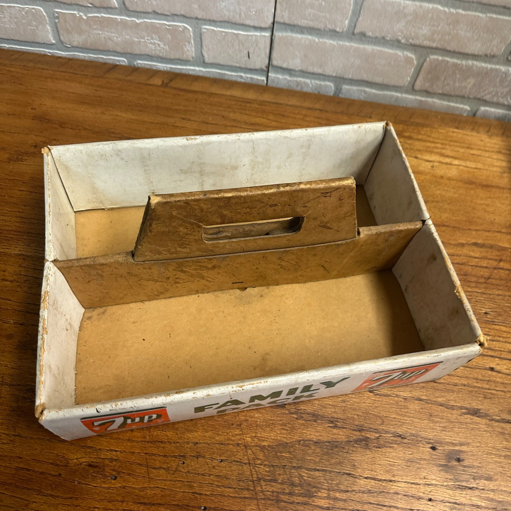 Vintage 7up Soda Bottle Family Pack Carrier Bottling Crate Cardboard
