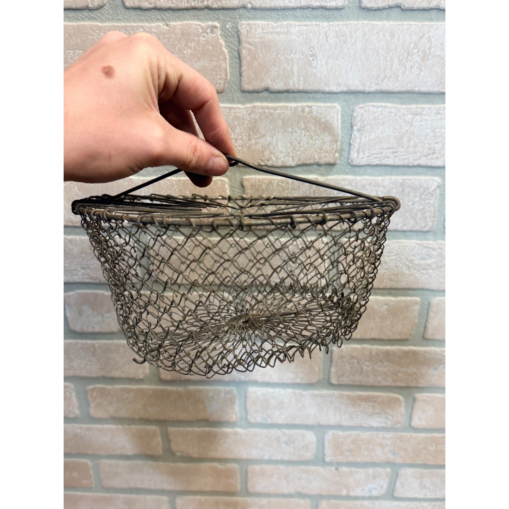 Antique Collapsable Wire Egg Basket Folding Primitive Antique boiling strainer