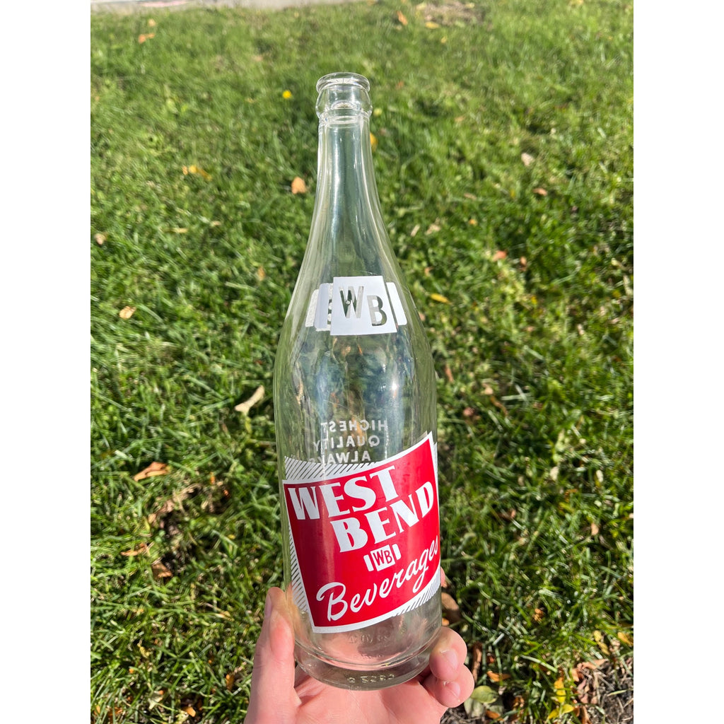 Vintage West Bend Beverages WB Soda Bottle ACL 1pt 12oz Wisconsin Wis WI