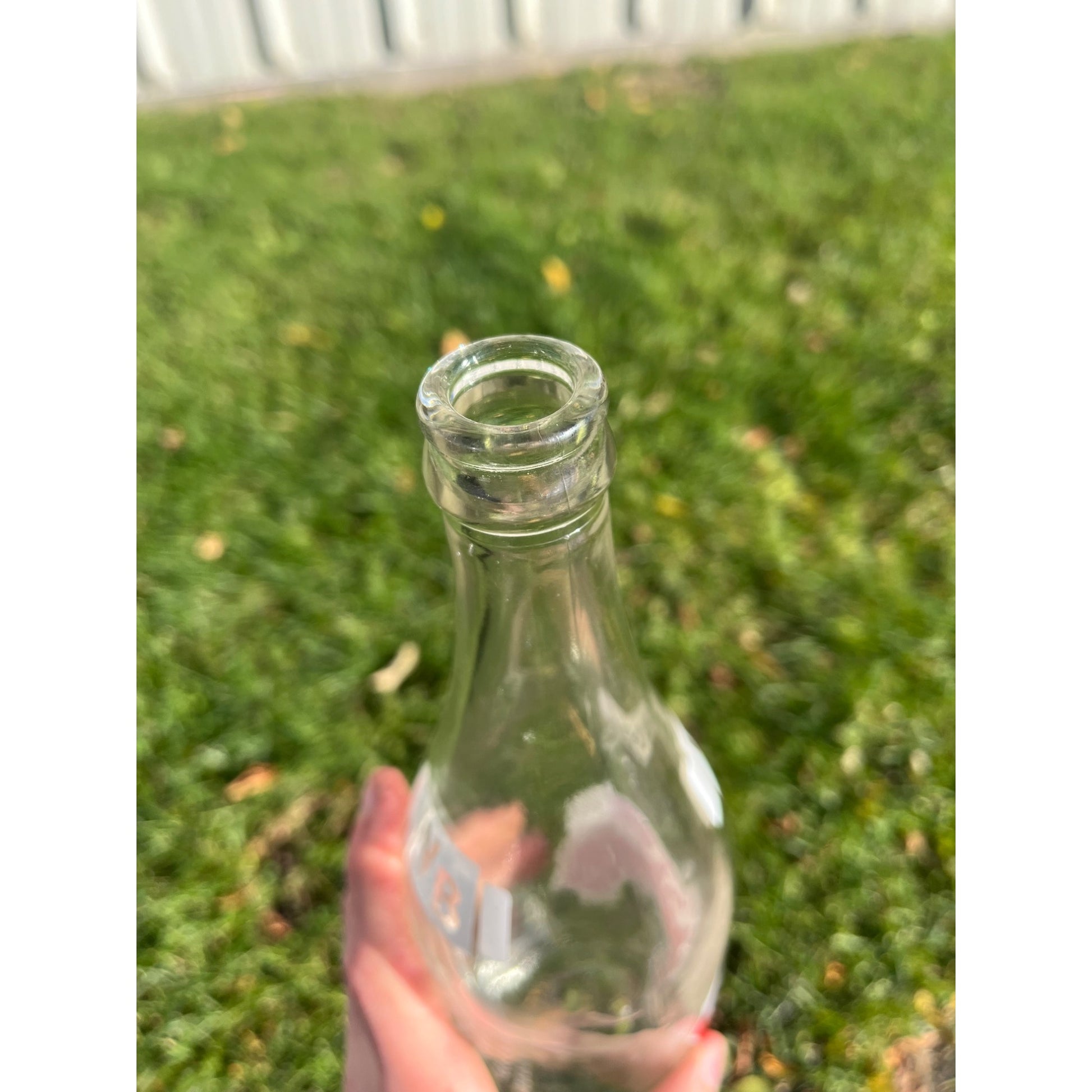 Vintage West Bend Beverages WB Soda Bottle ACL 1pt 12oz Wisconsin Wis WI