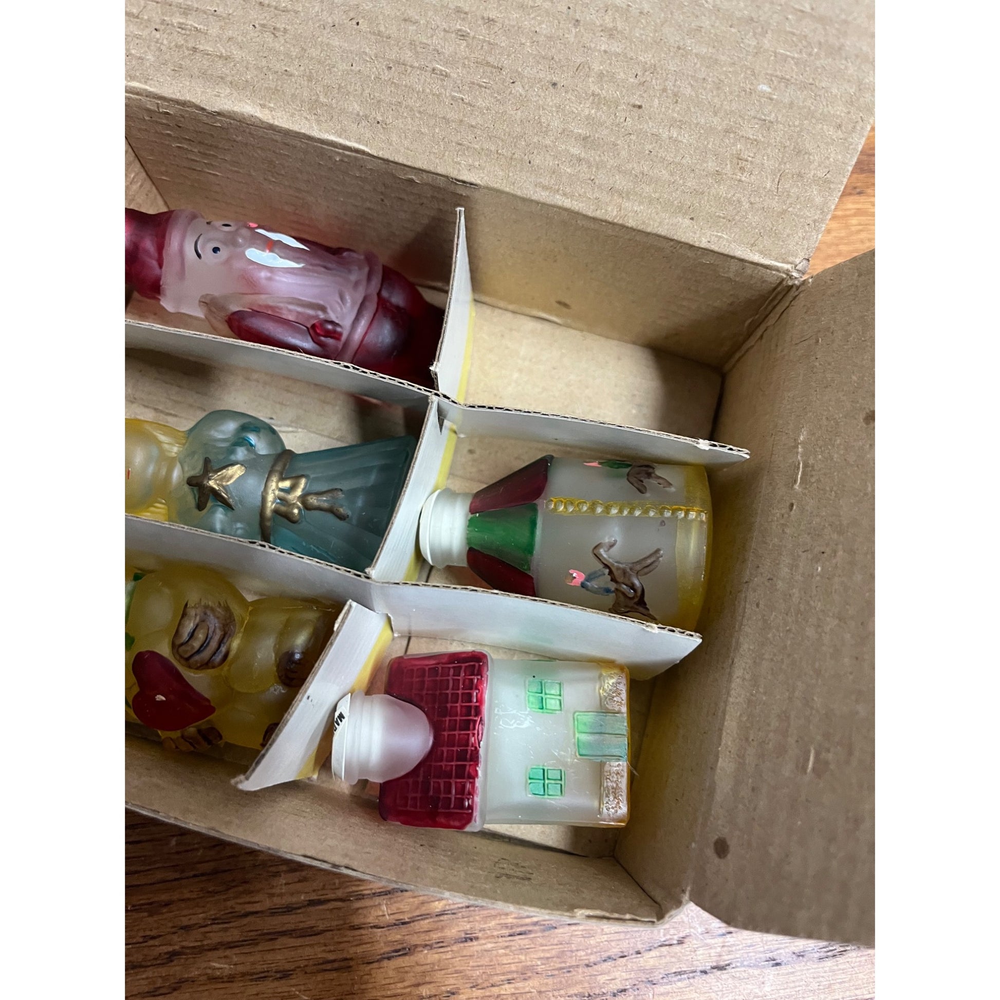 Box of 5 Vintage Lillian Vernon Christmas Light Covers House Santa, Angel, House ++