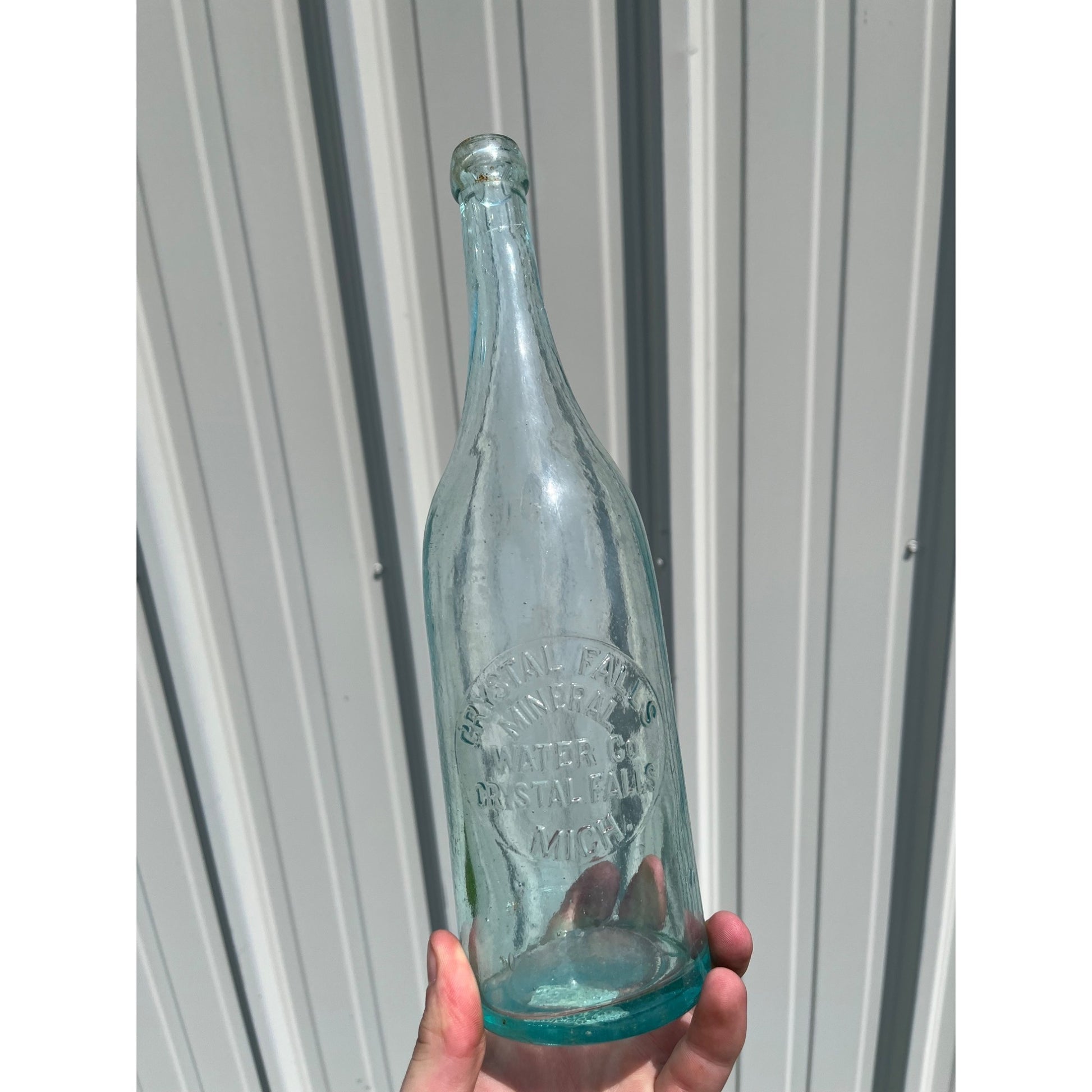 SCARCE Crystal Falls Mineral Water Co. Michigan Soda Bottle Quart Aqua Blue MI