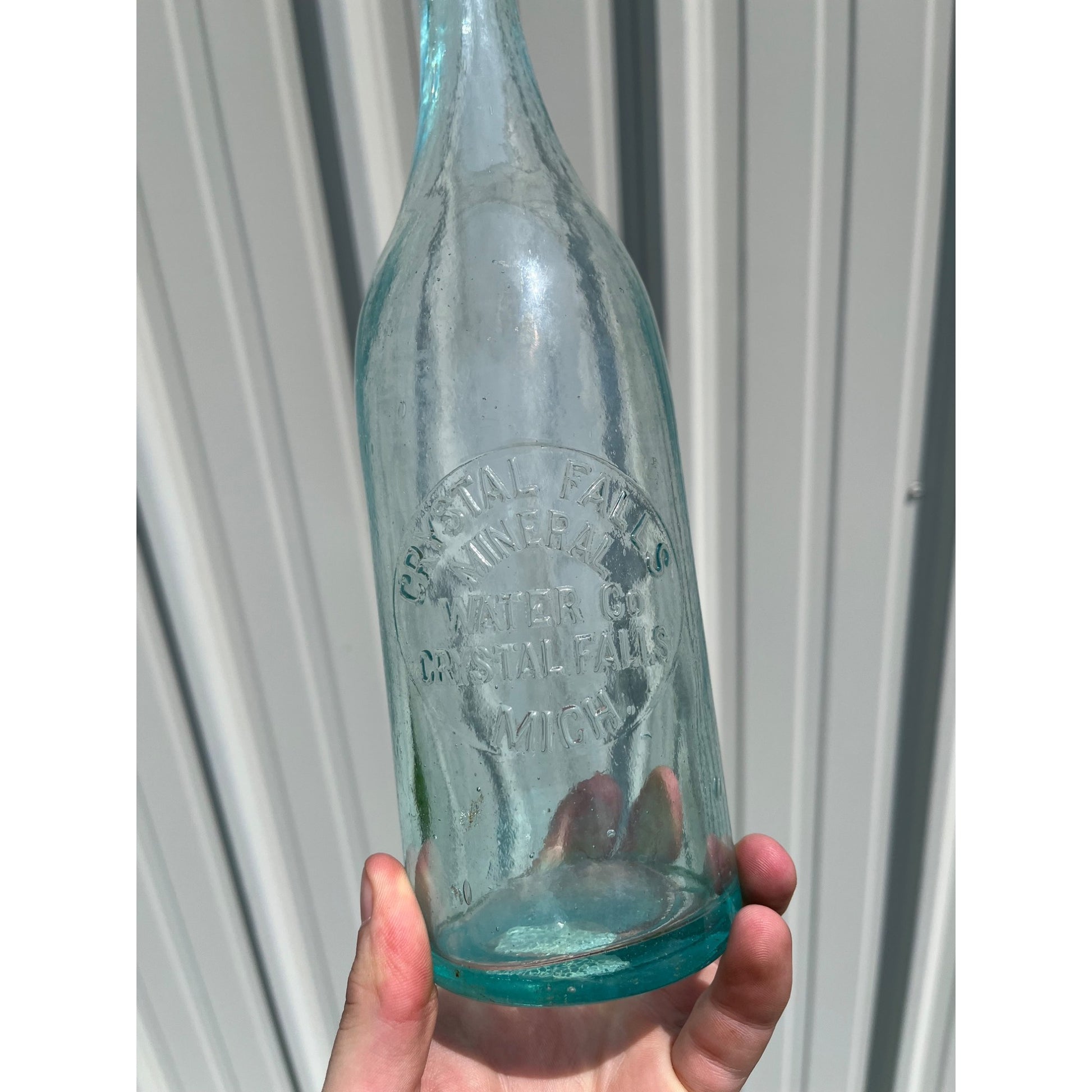 SCARCE Crystal Falls Mineral Water Co. Michigan Soda Bottle Quart Aqua Blue MI