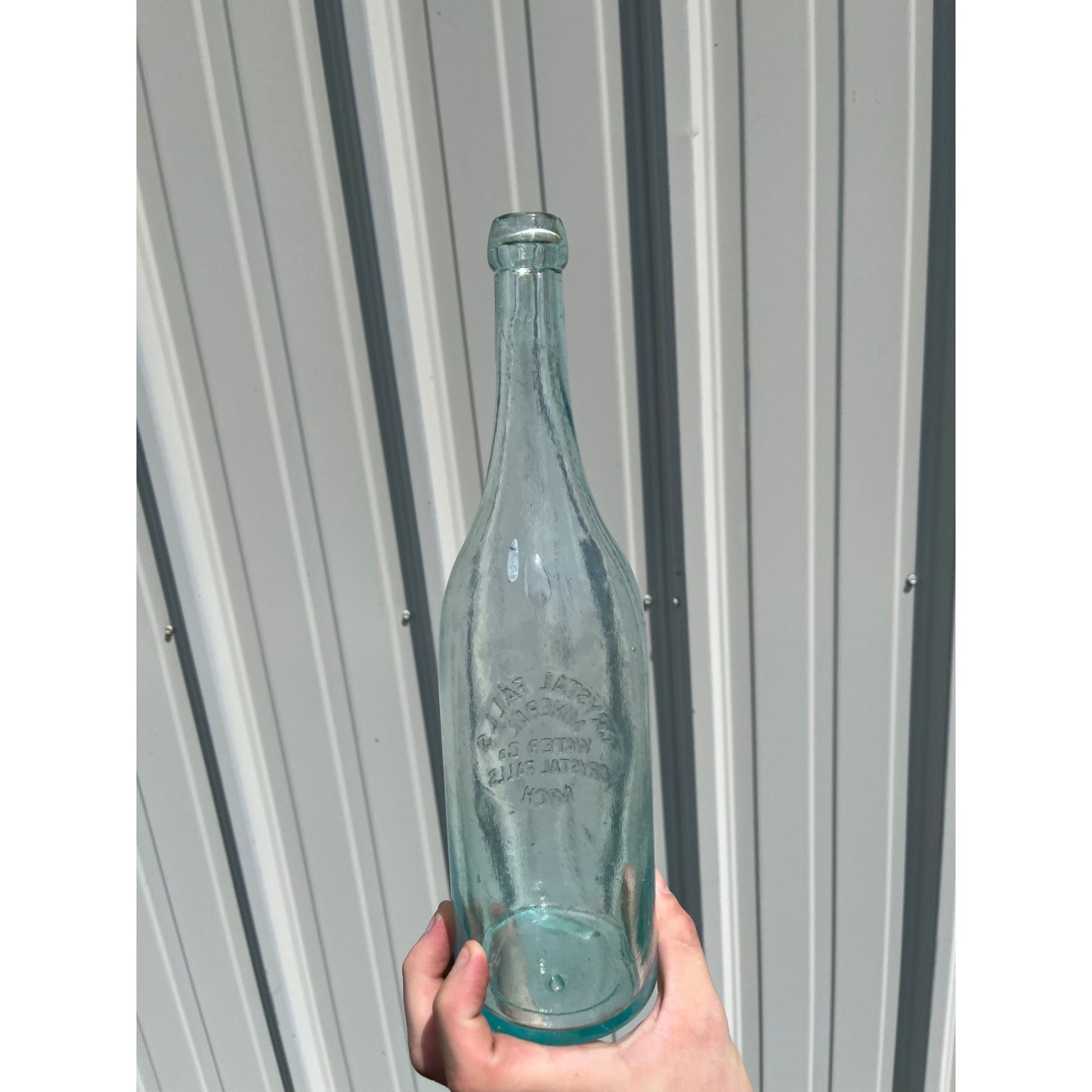 SCARCE Crystal Falls Mineral Water Co. Michigan Soda Bottle Quart Aqua Blue MI