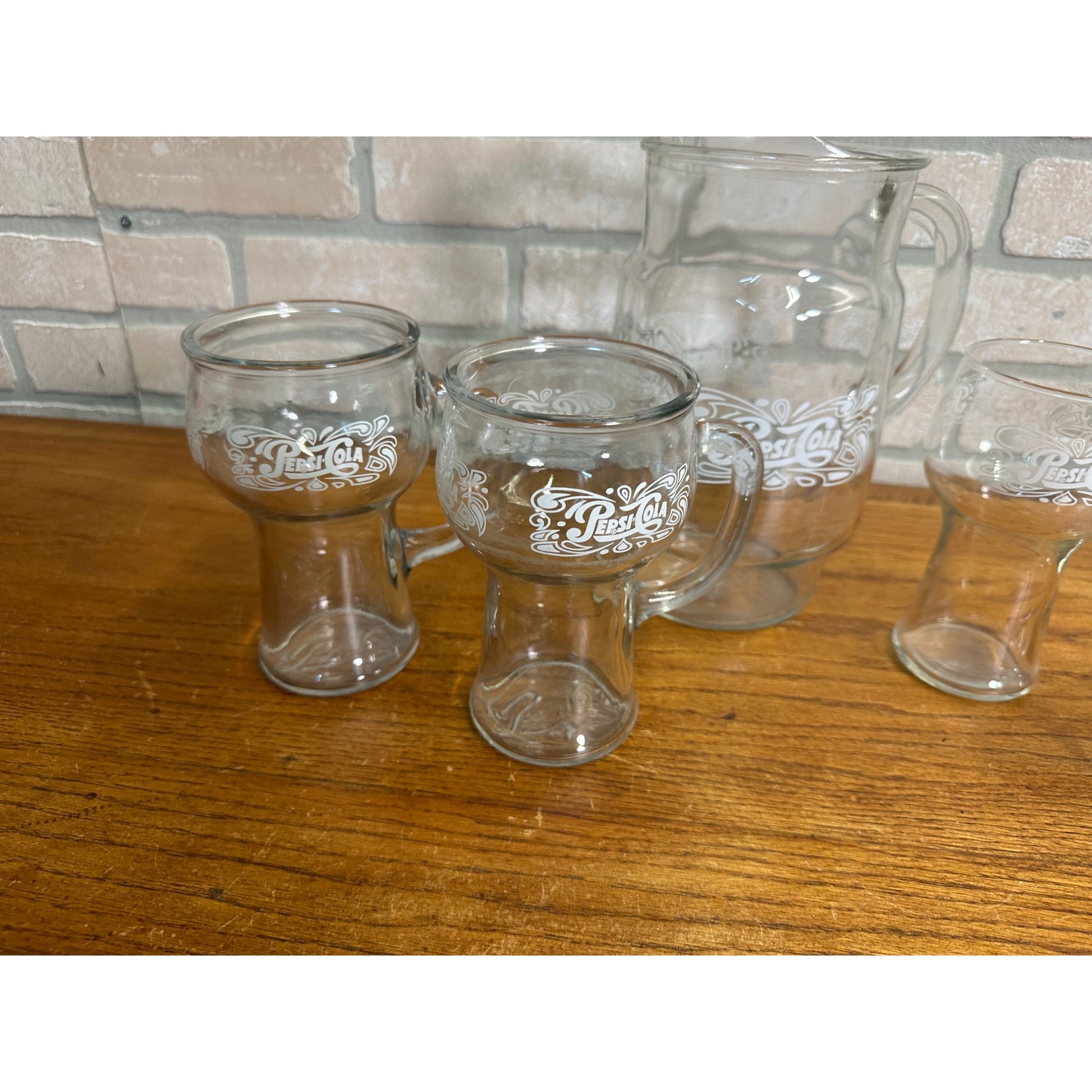Vintage 1980s Pepsi Cola Advertising Glass Pitcher Set w/ 4 Glasses White