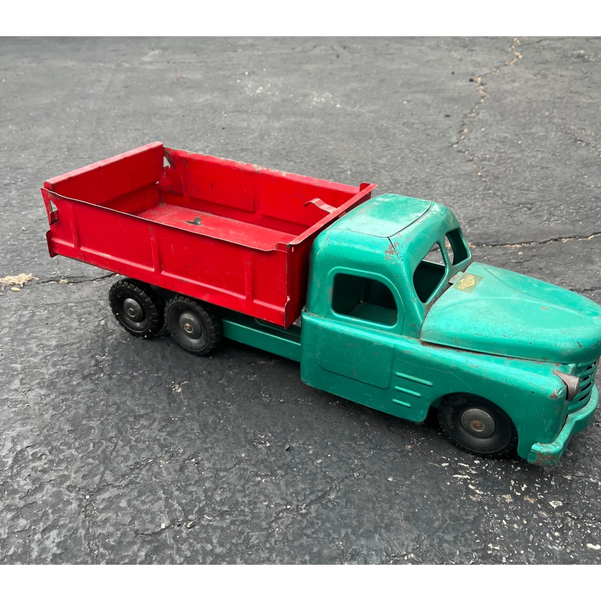 Vintage Structo Green & Red Dump Truck 19.5" Pressed Steel Toy