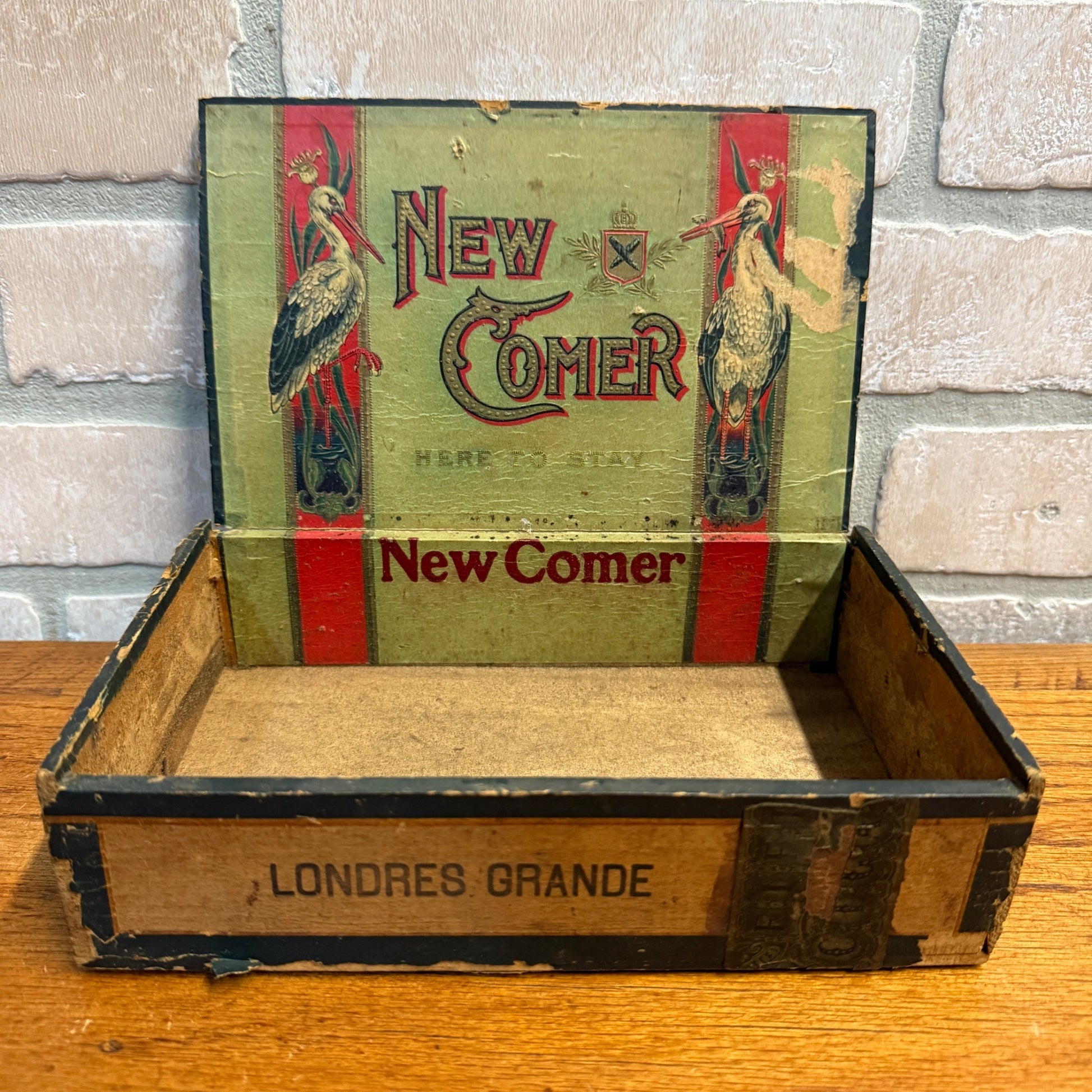Vintage New Comer Cigar Wooden Box Wooden Advertising Display Eau Claire Wis