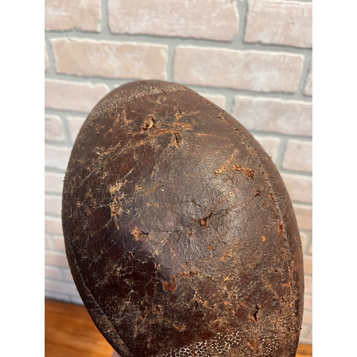 Vintage c1940s Spalding Leather Football Early White Stripes 8-Lace - J5V?