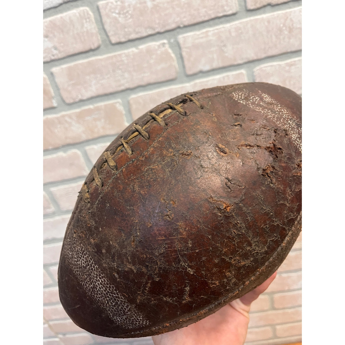 Vintage c1940s Spalding Leather Football Early White Stripes 8-Lace - J5V?