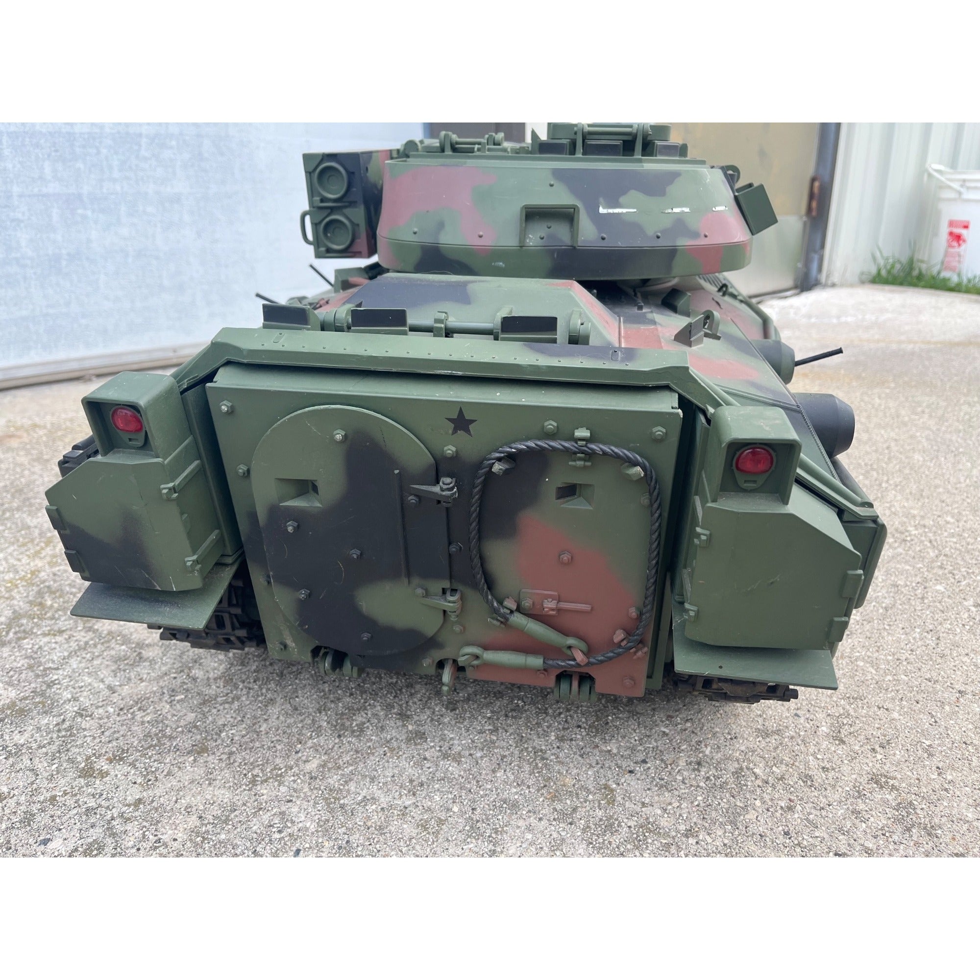 Huge 21st Century Toys Dragon GI Joe 1:6 Scale Tank M2 Bradley - As-Is - Parts