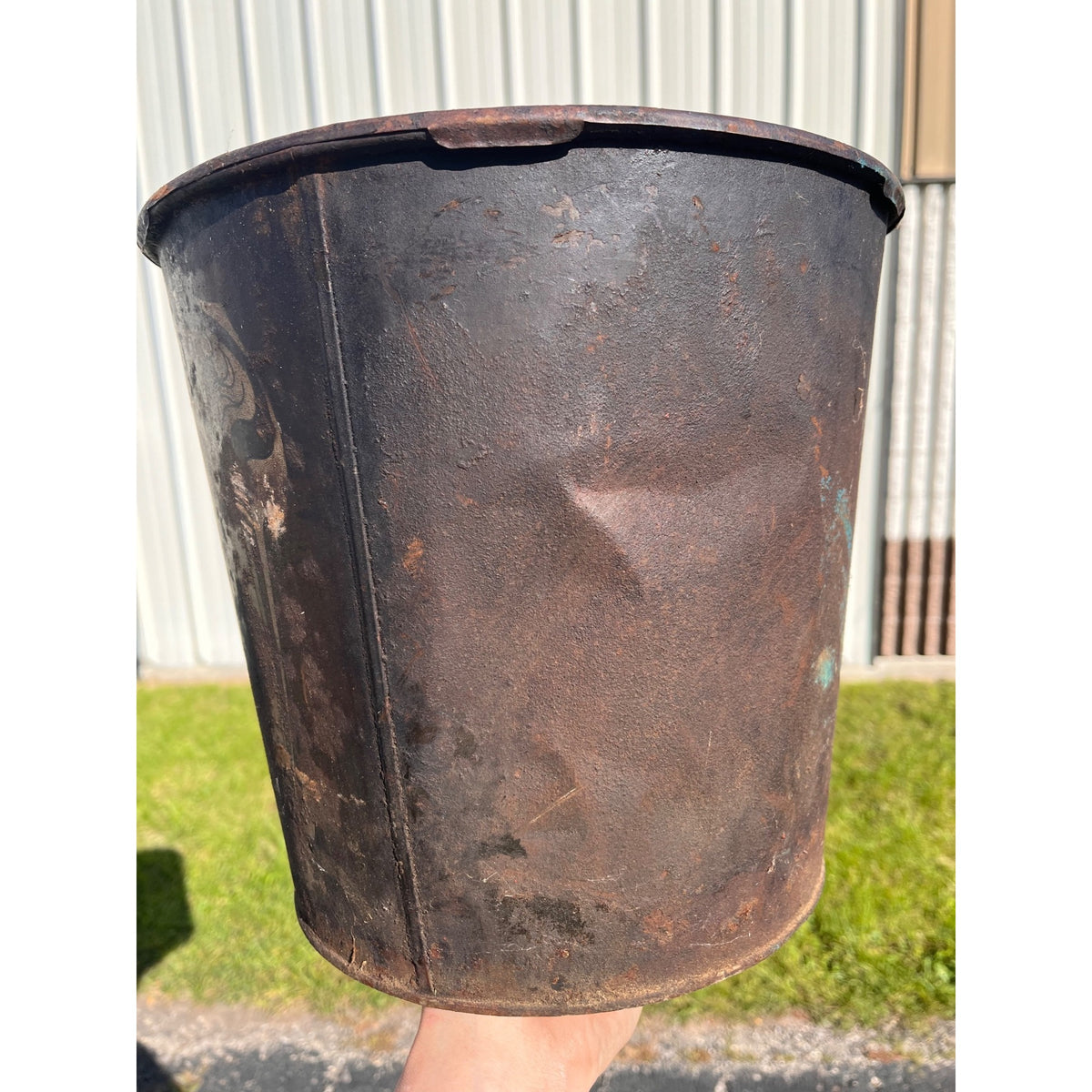 Antique Vintage Standard Oil Comapny 25lb Mica Axle Grease Oil Bucket Pail Can
