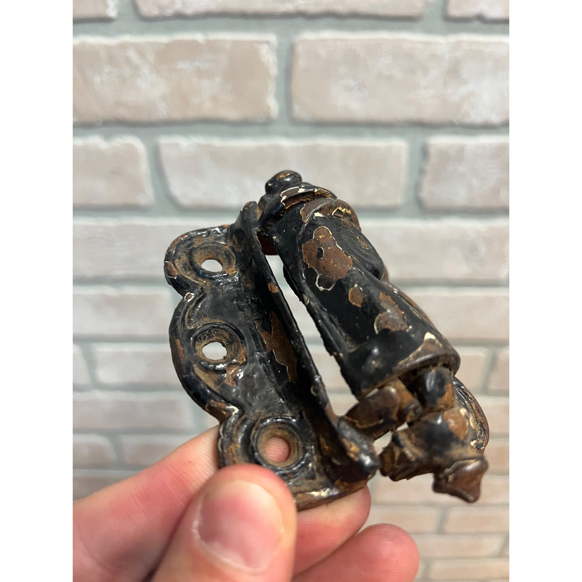 Antique Victorian Cast Metal Screen Door Spring Loaded Hinge Butterfly 3"x3"