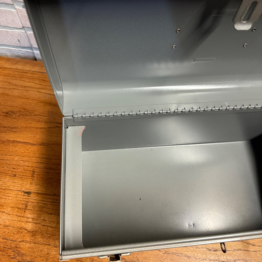 Vintage Sears Craftsman Gray Metal Tool Box Tote Red Tray Great Shape Ribbed