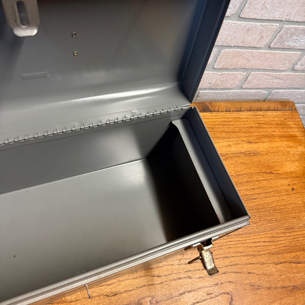Vintage Sears Craftsman Gray Metal Tool Box Tote Red Tray Great Shape Ribbed