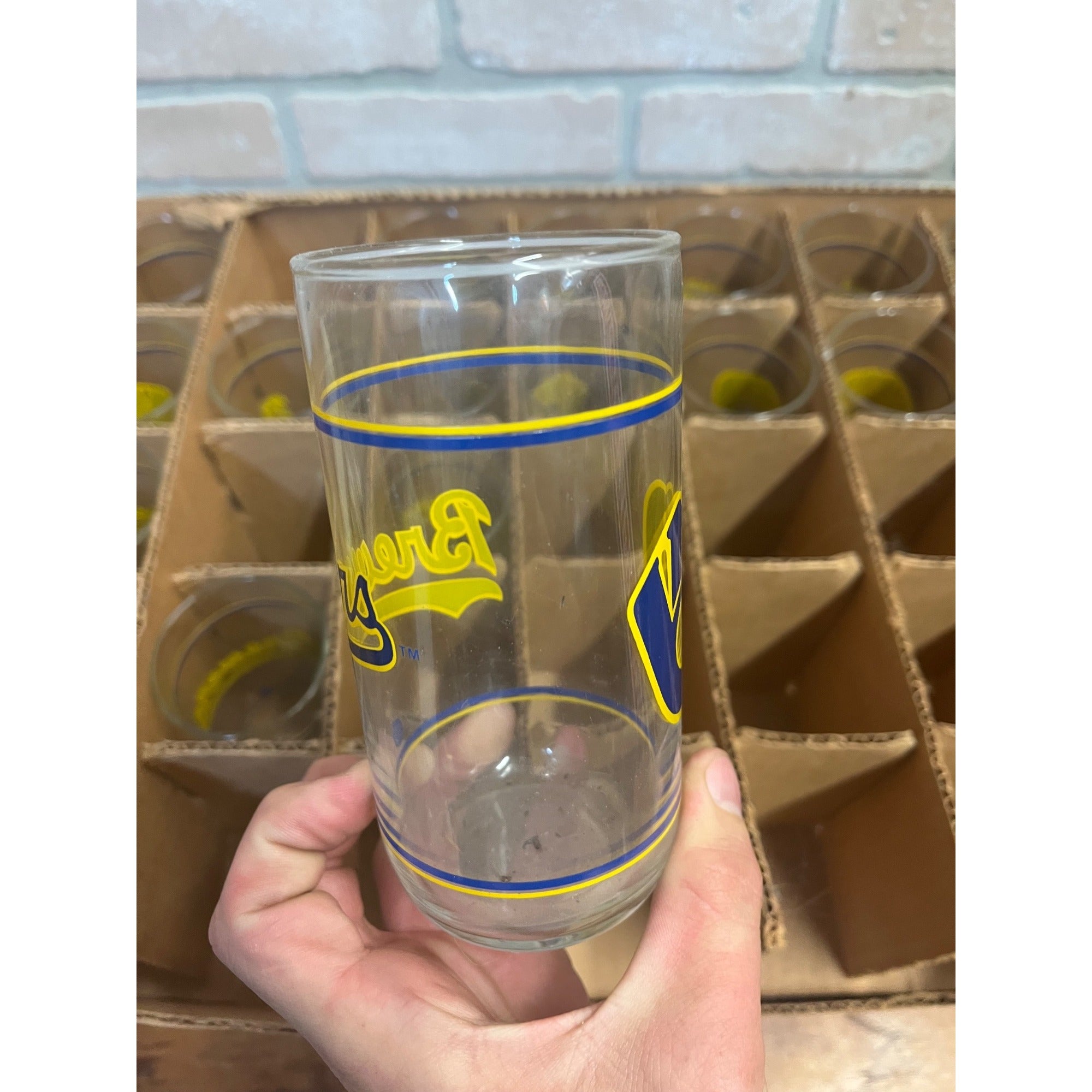 Breweriana/Beer & Barware – Brothers Antiques