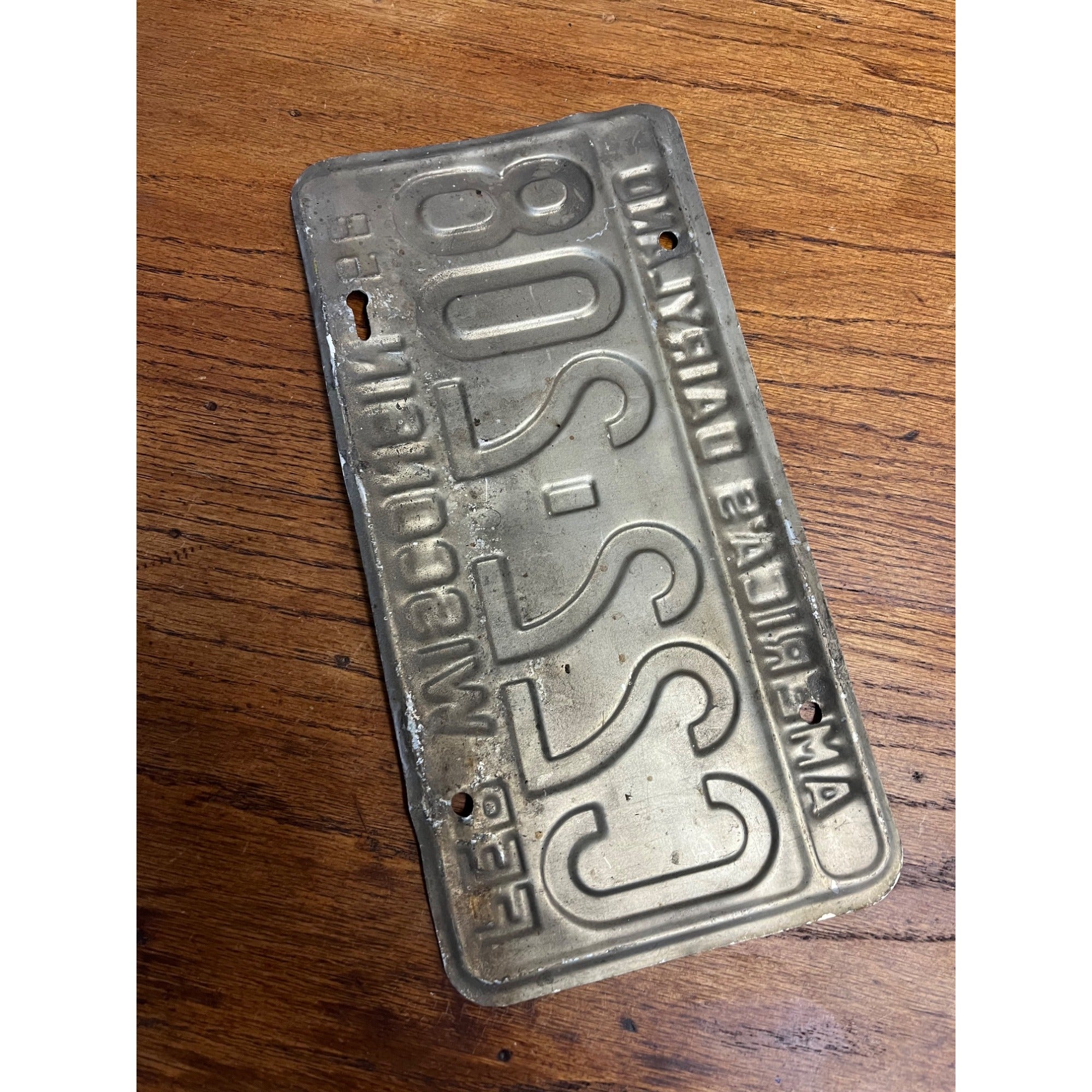 Original 1972 Wisconsin License Plate Embossed Metal Single America's Dairyland