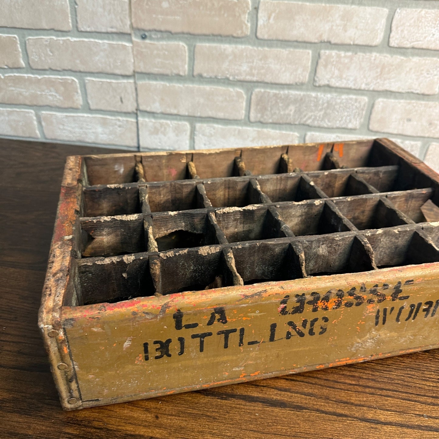 Vintage La Crosse Bottling Works Soda Pop Wooden Crate Carrier Stenciled