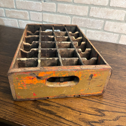 Vintage La Crosse Bottling Works Soda Pop Wooden Crate Carrier Stenciled