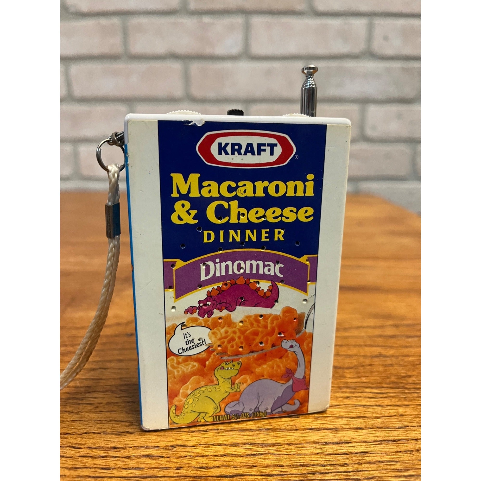 Vintage Kraft Macaroni & Cheese Dinomac Dinner Radio