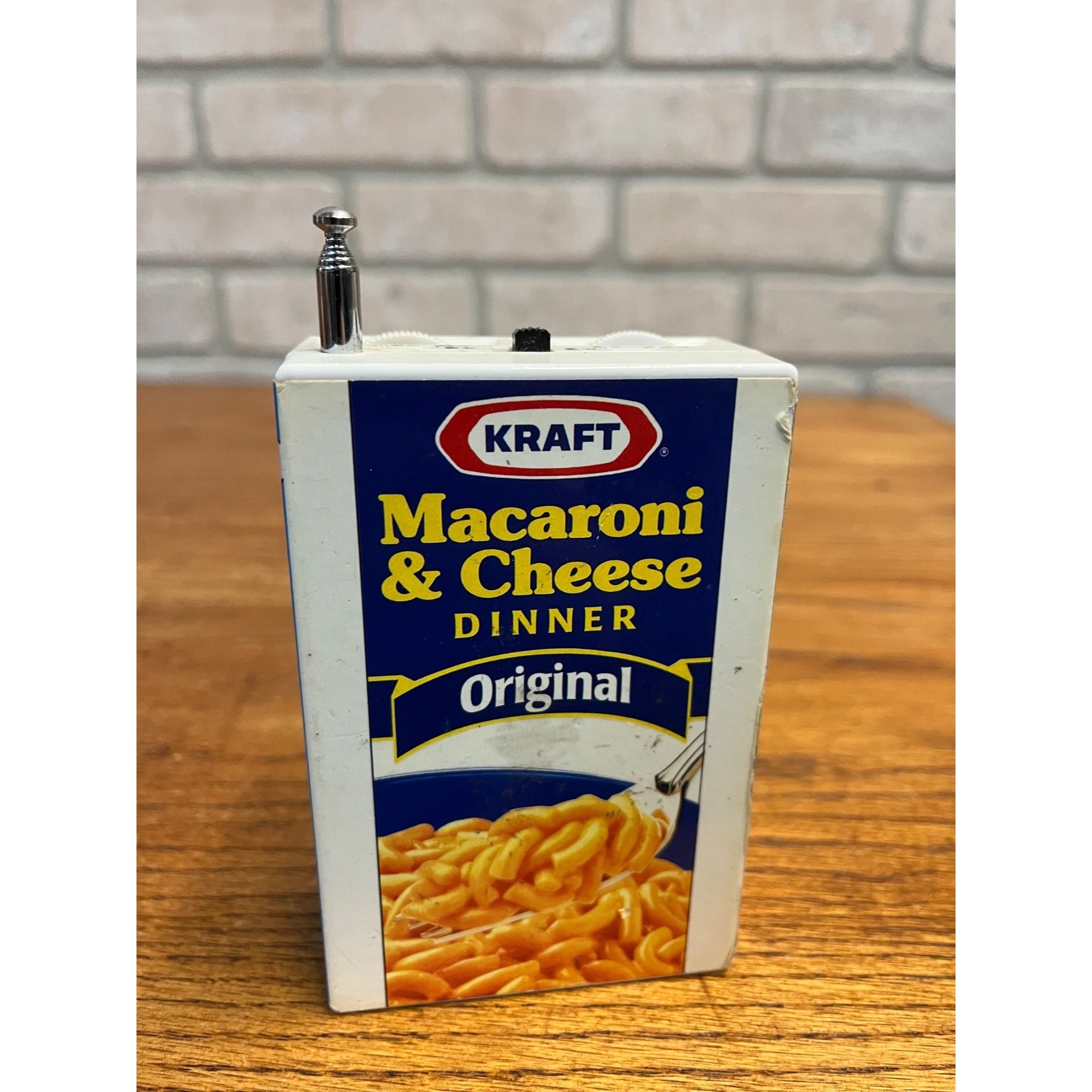 Vintage Kraft Macaroni & Cheese Dinomac Dinner Radio
