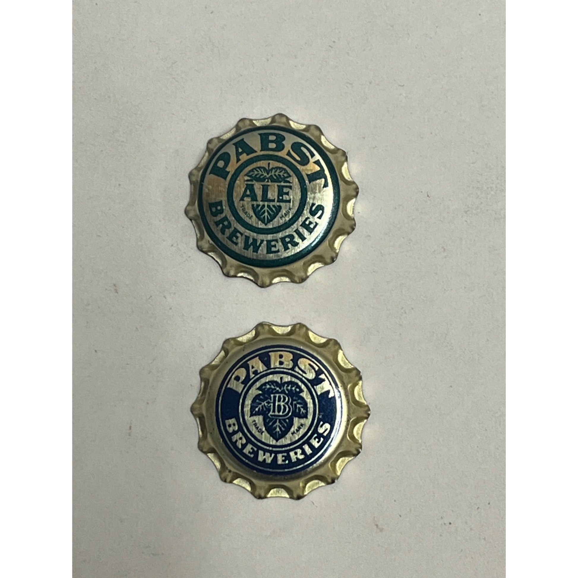 Vintage Pabst Blue Ribbon Beer Breweries Miniature Crown Bottle Caps
