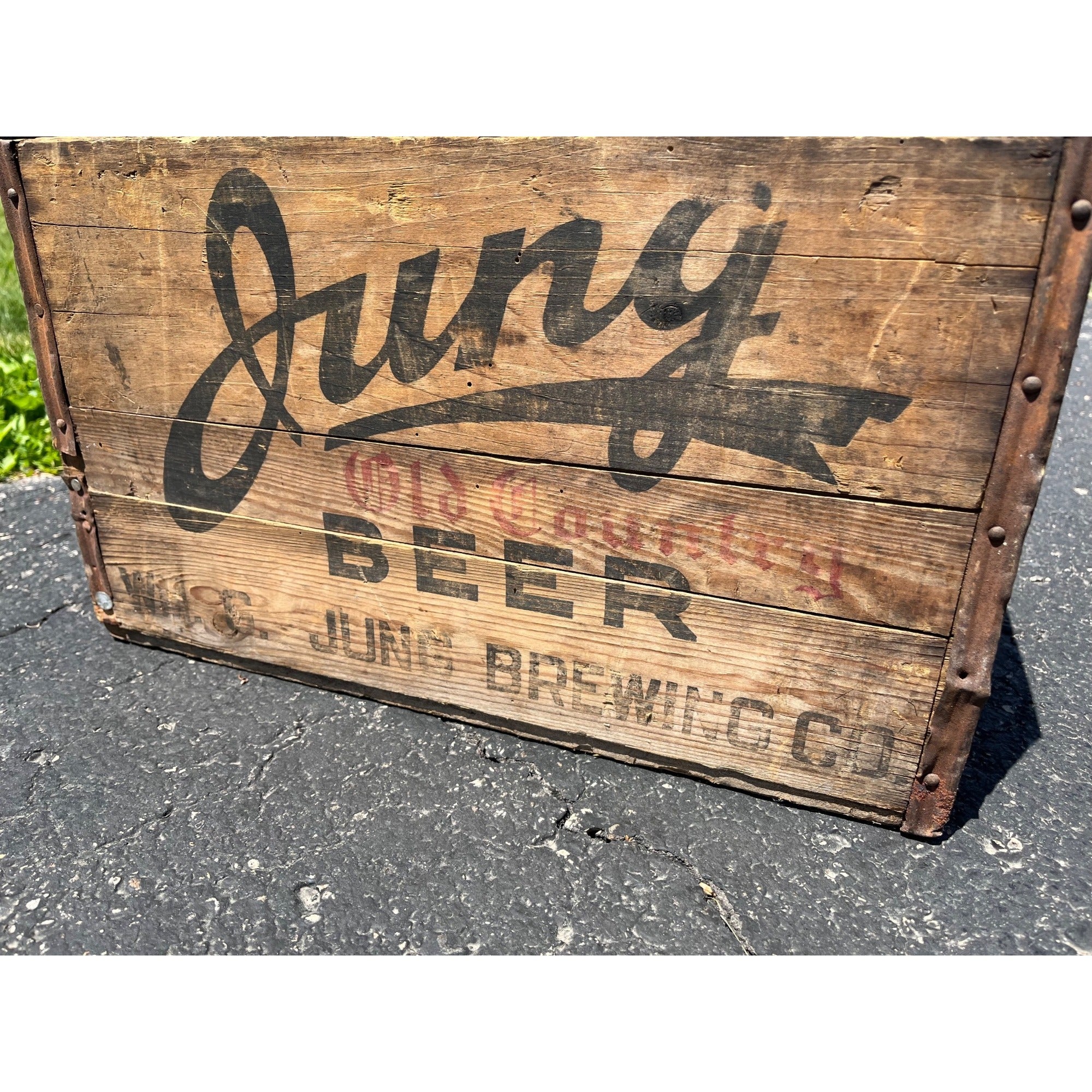 RARE Vintage Jung Old Country Beer Crate Random Lake Wisconsin Wis WI