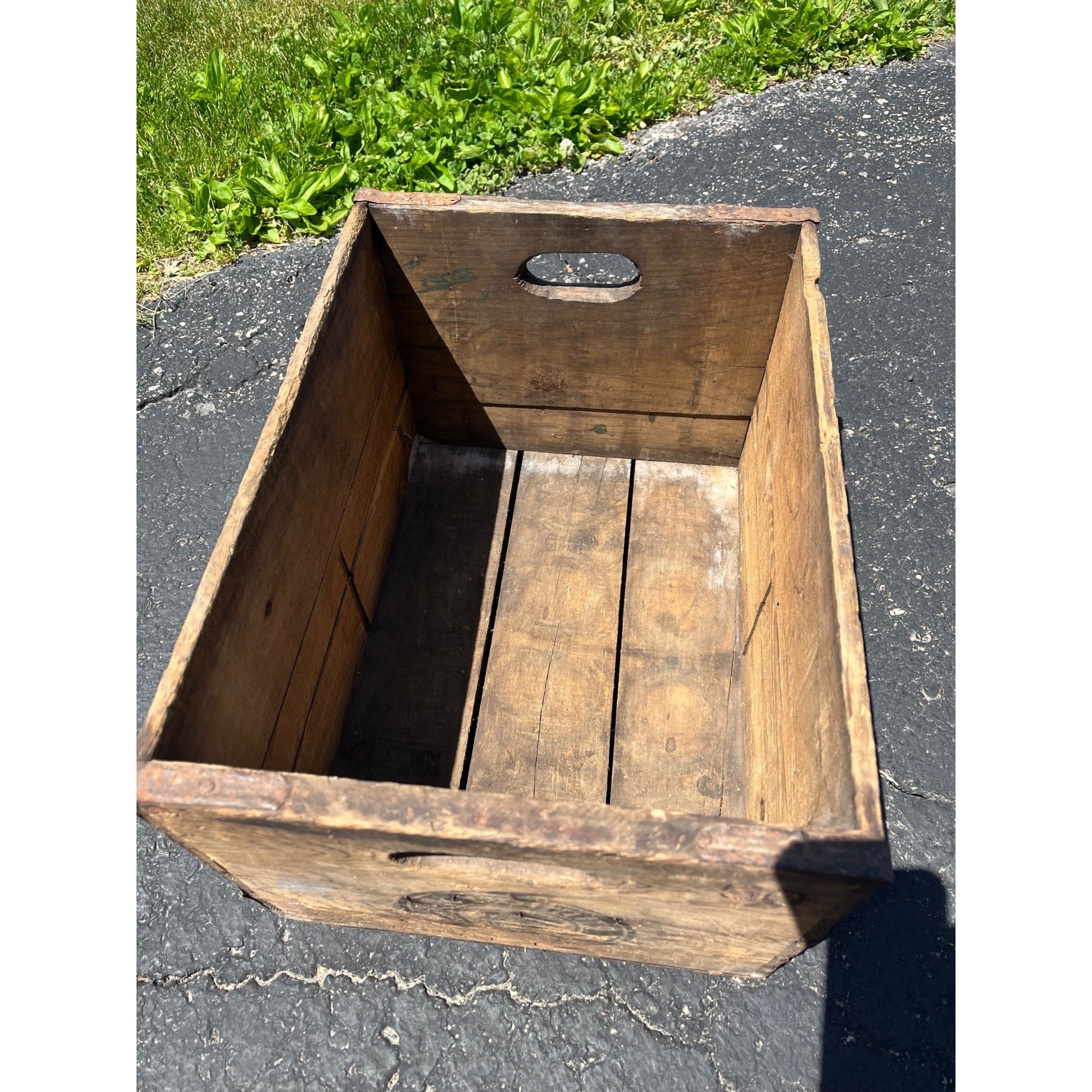 RARE Vintage Jung Old Country Beer Crate Random Lake Wisconsin Wis WI